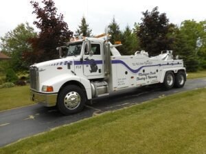 Michigan Truck Towing & Recovery tow service company in , offering 24 hour towing near me