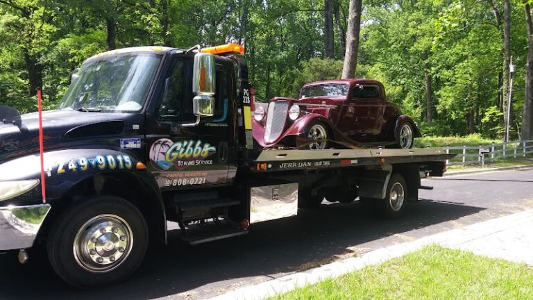 Gibbs Towing Service Tow Service in District Heights, Maryland