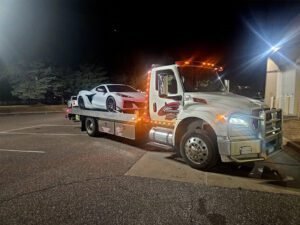 Kustom Karriers tow service company in Minnetonka, Minnesota offering 24 hour towing near me