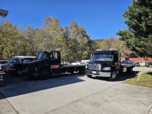 Lovell's tow service company in Cloverdale, Virginia offering 24 hour towing near me