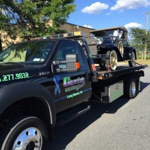 Charlie's towing service tow service company in Islip Terrace, New York offering 24 hour towing near me