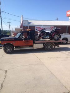 Backwoods towing and recovery tow service company in Buffalo, South Carolina offering 24 hour towing near me