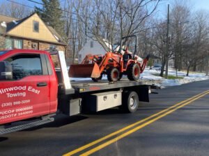 Collinwood-East Trucking & Towing tow service company in , offering 24 hour towing near me