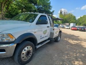 Austin Tows tow service company in Austin, Texas offering 24 hour towing near me