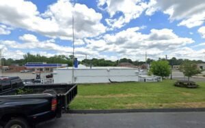 Mike's Auto & Towing tow service company in Wethersfield, Connecticut offering 24 hour towing near me