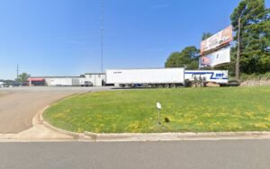 I-20 Wrecker & Transport tow service company in Marshall, Texas offering 24 hour towing near me