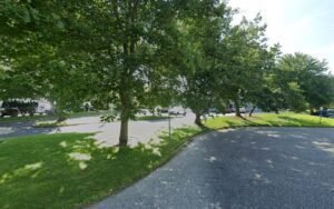 Southampton Collision tow service company in Southampton, New York offering 24 hour towing near me
