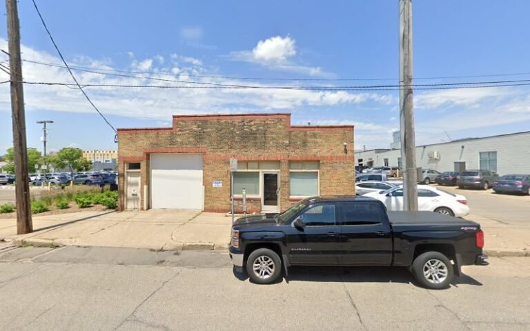 Aldrich Roadside Service Tow Service in Minneapolis, Minnesota