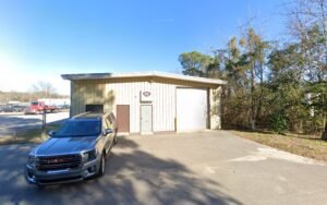 Jones Towing Company tow service company in Florence, South Carolina offering 24 hour towing near me