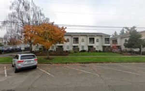 Miles Valley Towing Aid tow service company in Salem, Oregon offering 24 hour towing near me