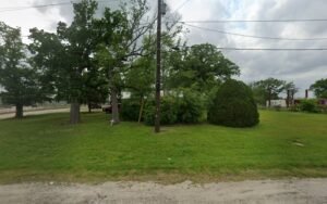Huntsville Discount Wrecker tow service company in Huntsville, Texas offering 24 hour towing near me