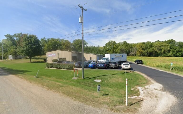 Dupy’s Service Center Tow Service in Oregon, Wisconsin