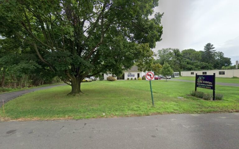 Herb Elsners Auto Repair and Towing Tow Service in Furlong, Pennsylvania
