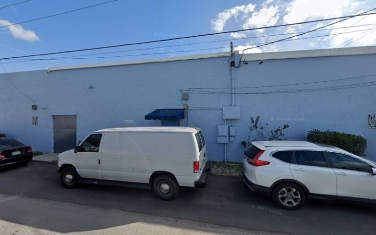 Tow 4 Life Tow Service in Fort Lauderdale, Florida