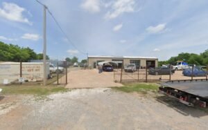 Stan's Wench Truck Services tow service company in Lawton, Oklahoma offering 24 hour towing near me