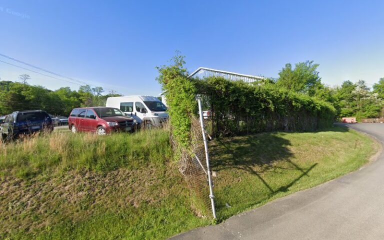 Glen Lyn Garage Tow Service in Glen Lyn, Virginia