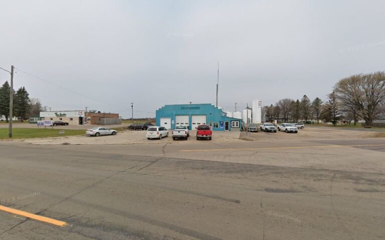 Steve’s Tire & Auto Repair Tow Service in Green Isle, Minnesota