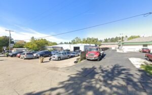 Extreme Mechanical Shop tow service company in Madison, Wisconsin offering 24 hour towing near me