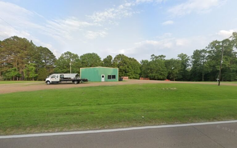 Pete’s Auto Services Center Tow Service in Durant, Mississippi