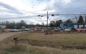 Inman's Auto Repair tow service company in West Point, Mississippi offering 24 hour towing near me