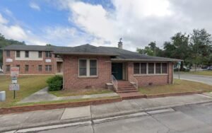 Jumb Car Towings tow service company in Gainesville, Florida offering 24 hour towing near me