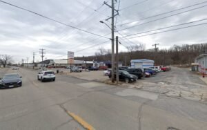 Phillip's Auto Services tow service company in Chaffee, Missouri offering 24 hour towing near me