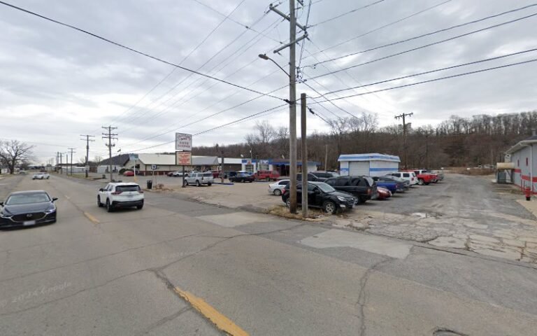 Phillip’s Auto Services Tow Service in Chaffee, Missouri