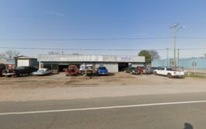 Craig Allen's Auto Repair tow service company in Jay, Florida offering 24 hour towing near me