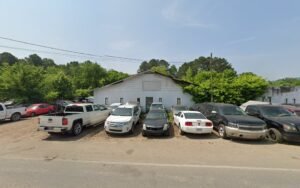 B&D auto tow service company in Chattanooga, Tennessee offering 24 hour towing near me