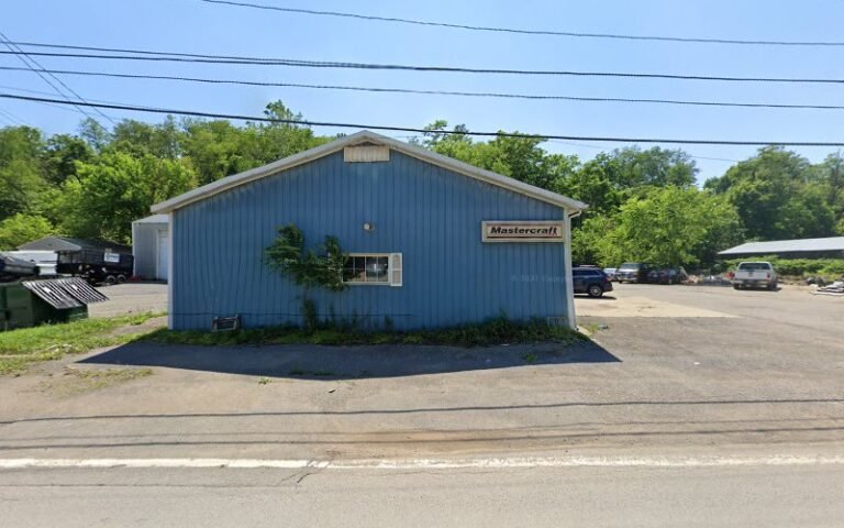 Tom’s Service Center & 24 Hr Towing Tow Service in Clarksburg, West Virginia