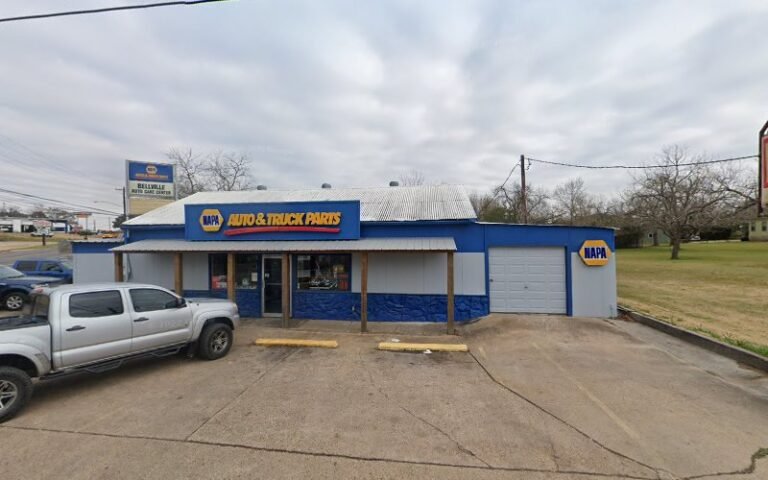 July 2015 Tow Service in Bellville, Texas
