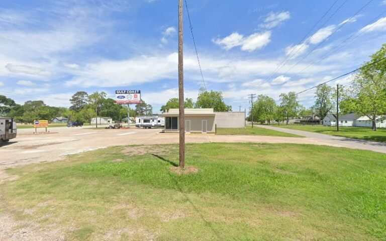 G & H Wrecker Tow Service in Brazoria, Texas