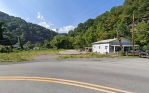 Dannys Wrecker Service tow service company in Raysal, West Virginia offering 24 hour towing near me