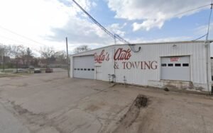 Cuda's Auto tow service company in Wahoo, Nebraska offering 24 hour towing near me