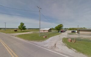 Pete's Wrecker Service tow service company in Davis, Oklahoma offering 24 hour towing near me