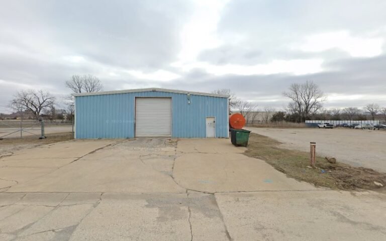 Clifford’s Towing & Recovery LLC Tow Service in Bartlesville, Oklahoma