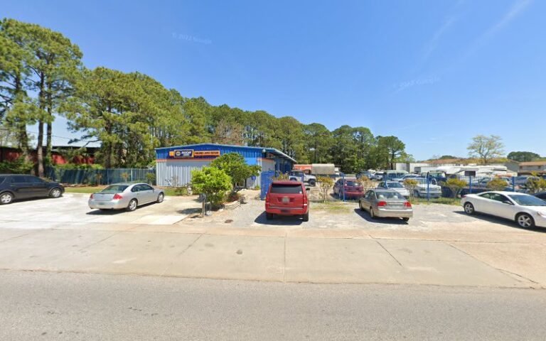 Holmes Towing & Recovery Tow Service in Fort Walton Beach, Florida