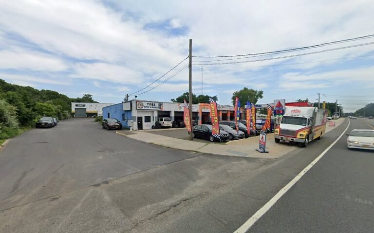 All Hours Towing & Truck Rpr Tow Service in Port Jefferson Station, New York