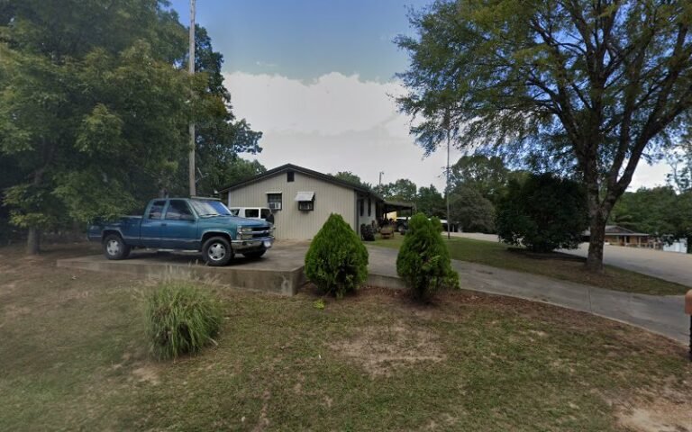 George’s Garage Tow Service in Water Valley, Mississippi