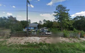 Cruz Auto Service & Towing tow service company in Plantersville, Texas offering 24 hour towing near me