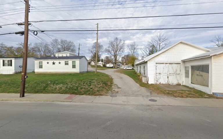 Brooks Towing Tow Service in Flemingsburg, Kentucky