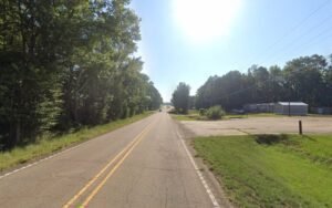 Dixons Towing and Auto Repair tow service company in Durant, Mississippi offering 24 hour towing near me