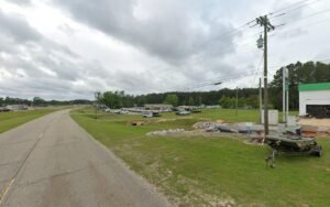 Shell Rapid Lube tow service company in Collins, Mississippi offering 24 hour towing near me