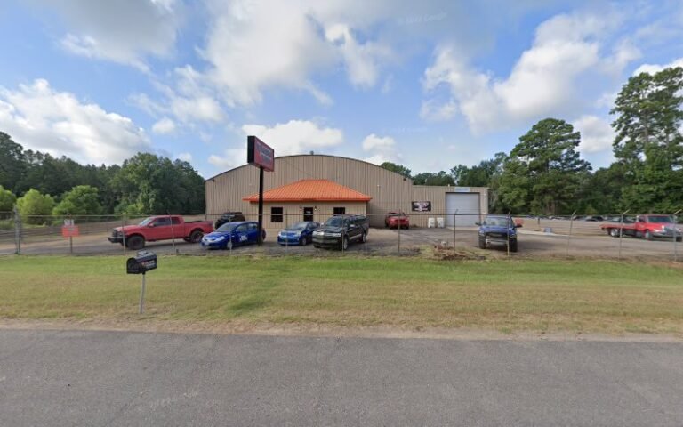 Belgard’s Towing Auto Body and Boatworkx Tow Service in Pineville, Louisiana