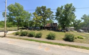 Bray's Towing tow service company in Osceola, Missouri offering 24 hour towing near me