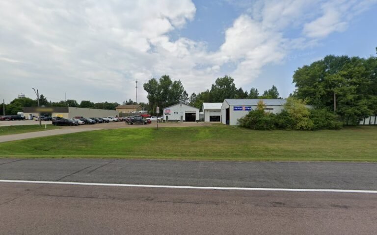 Neil’s Service Center Tow Service in Eagle Bend, Minnesota