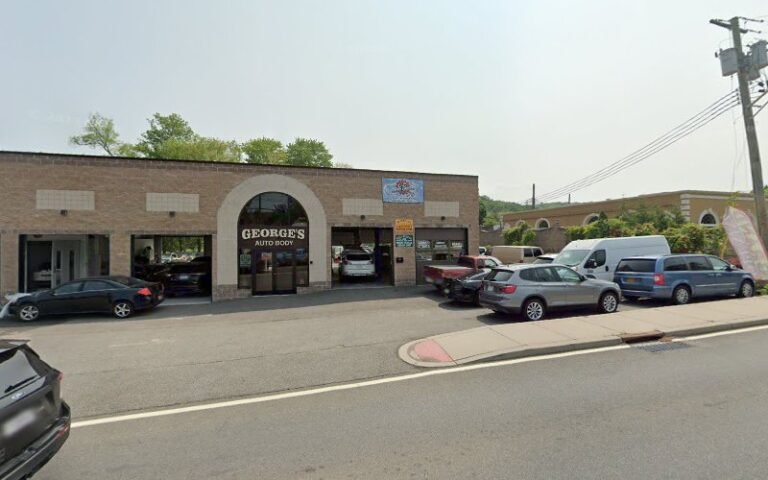 L & C Auto Repair and Towing Tow Service in Blauvelt, New York