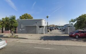 Planet Collision Center tow service company in Los Angeles, California offering 24 hour towing near me