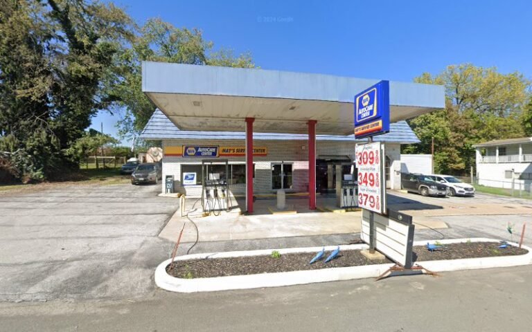 May’s Service Center Tow Service in Fairplay, Maryland