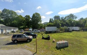 WE-haul Towing and Rentals tow service company in West Cornwall, Connecticut offering 24 hour towing near me